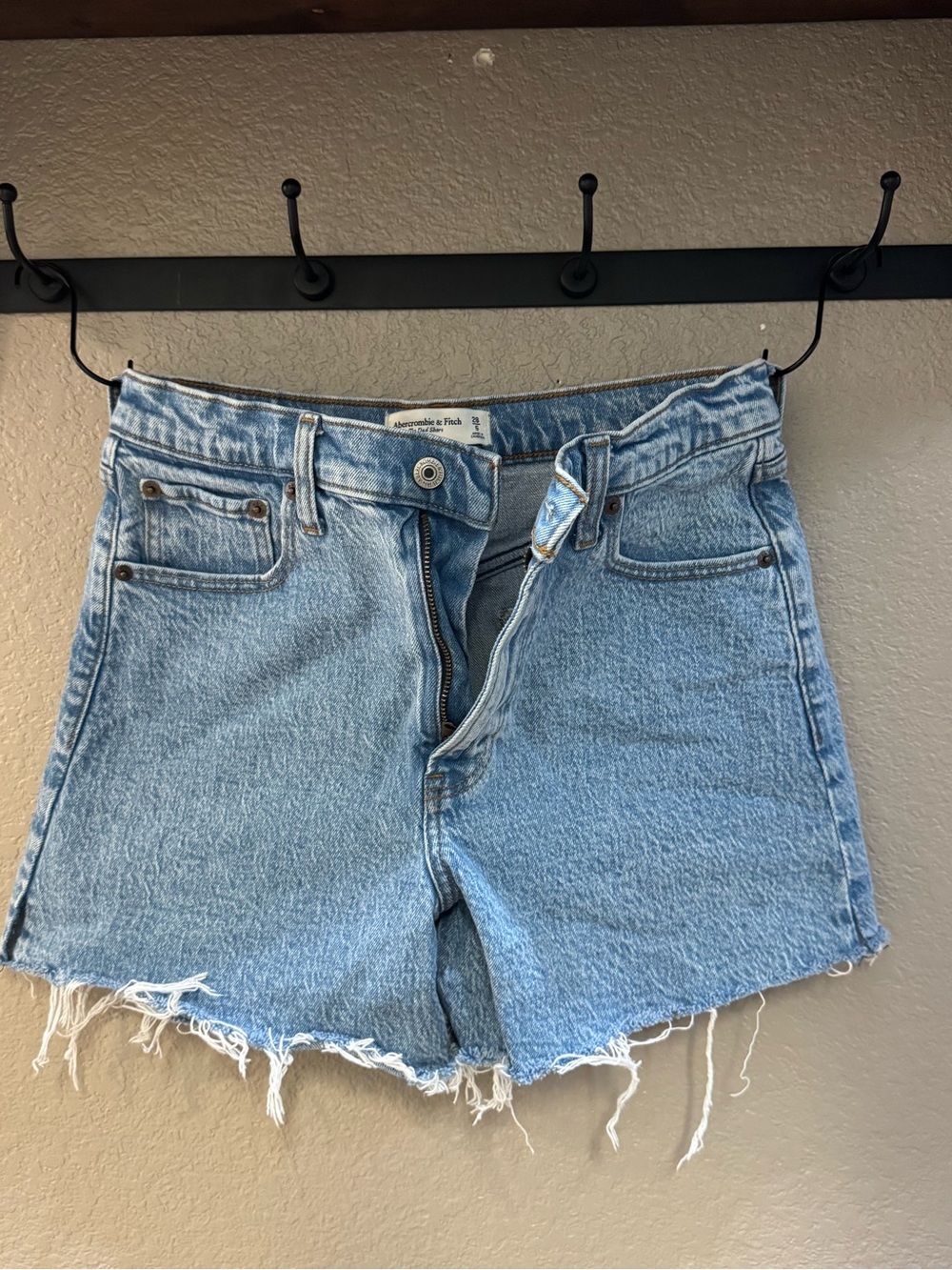 Abercrombie & Fitch Light Wash Denim Frayed Hem Shorts